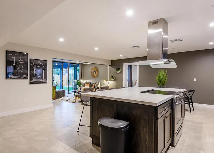 Closest Walk To Old Town, Entertainment District Holiday home Scottsdale