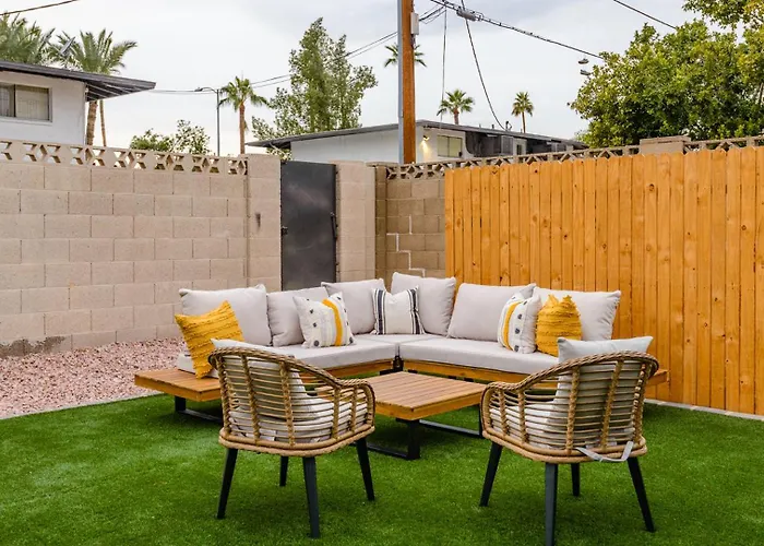 Closest Walk To Old Town, Entertainment District * Scottsdale