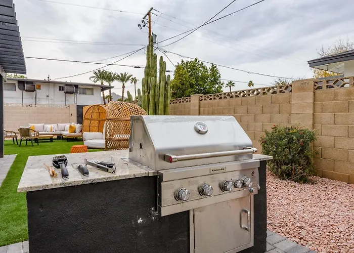 Closest Walk To Old Town, Entertainment District Scottsdale